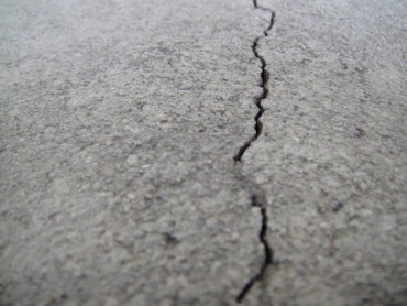 Schadenbilder bei Beton, Sichtbeton und Hartbetonflächen.